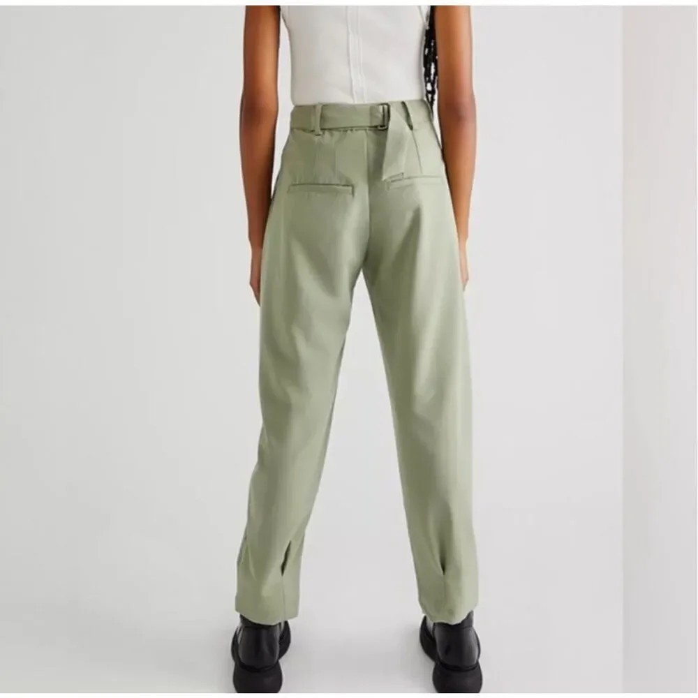 Free People Pleated Wide Zoey Tapered Trouser Pant in Moss Green Women’s Size 6